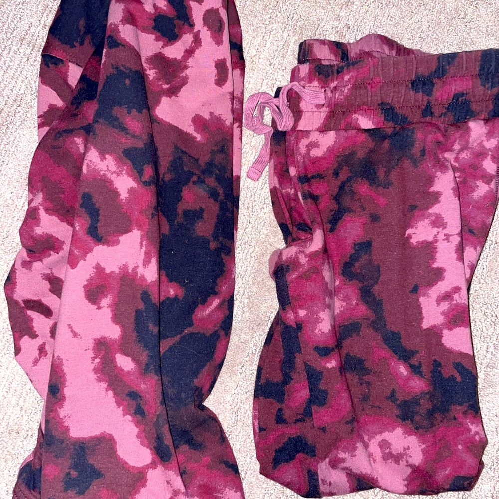 Maternity burgundy camo print jogger set by Ingrid & Isabel